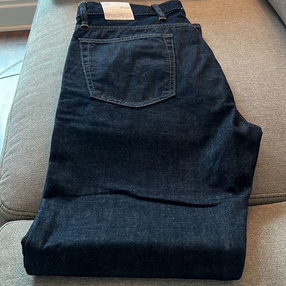 Brand New Men’s Straight Gap Jeans - Picture 2 of 5